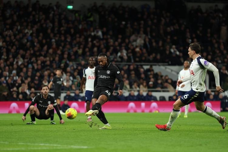 塞梅尼奥vs热刺数据:18次丢球权全场最多,1进球&6过人全败